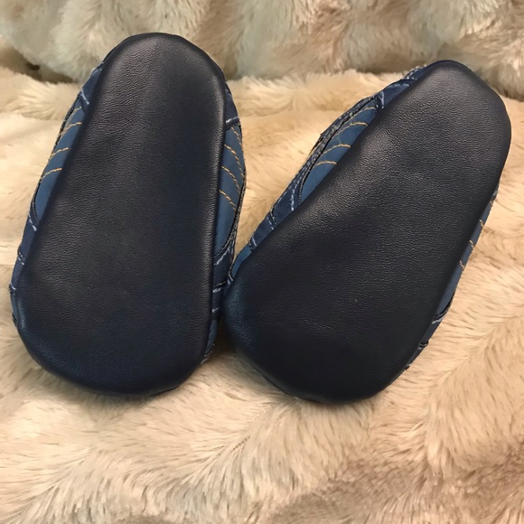 4/$20 Baby Crib Shoe Bundle 3 pairs included - Picture 8 of 8